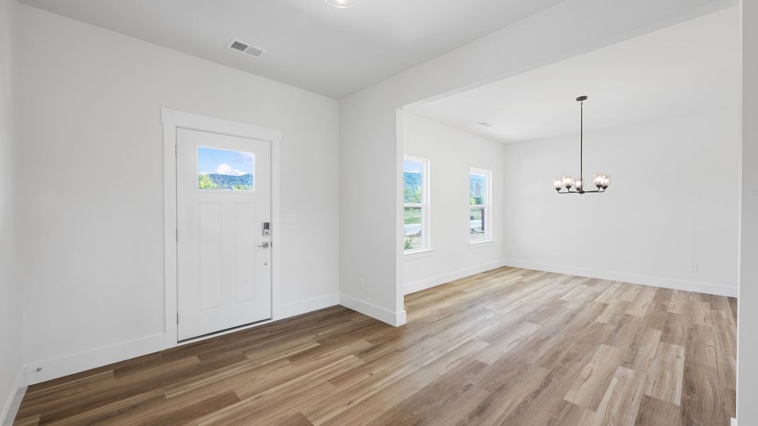 Representative unfurnished interior of a home built from the Lynnbrook by D.R. Horton in Harbor Crest, Ooltewah (Image 12).
