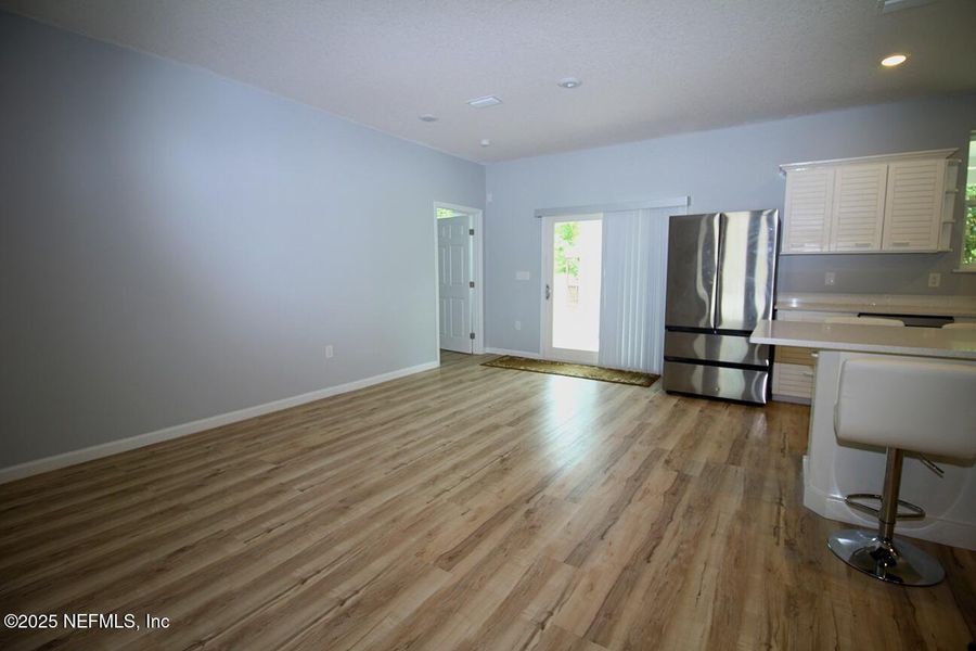 Spacious, unfurnished interior of a new home in , Jacksonville (Image 14).