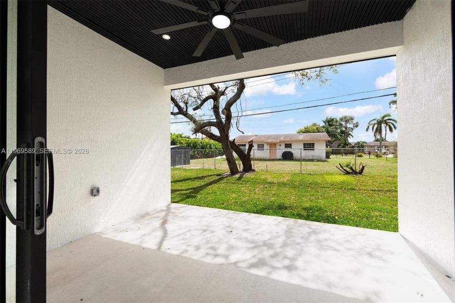 Exterior details and patio area of a home in , Fort Lauderdale (Image 18).
