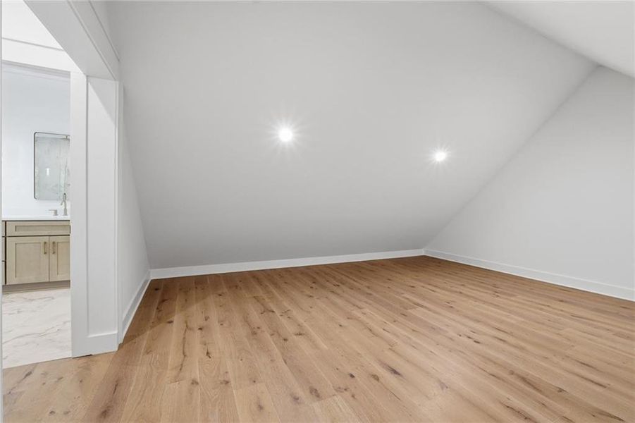Spacious, unfurnished interior of a new home in , Bethlehem (Image 68).
