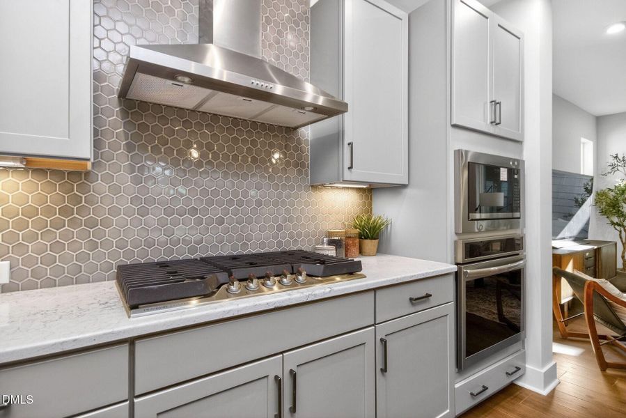 Gourmet kitchen layout