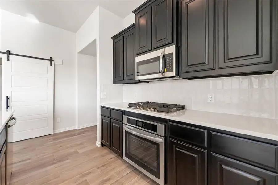 Furnished interior view inside a new home in Northstar, Haslet (Image 9).