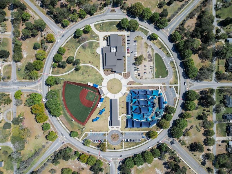 Community amenities in , North Charleston (Image 36).