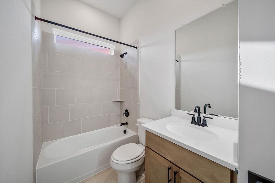 Furnished interior view inside a new home in Magnolia Bend, Rosharon (Image 18).