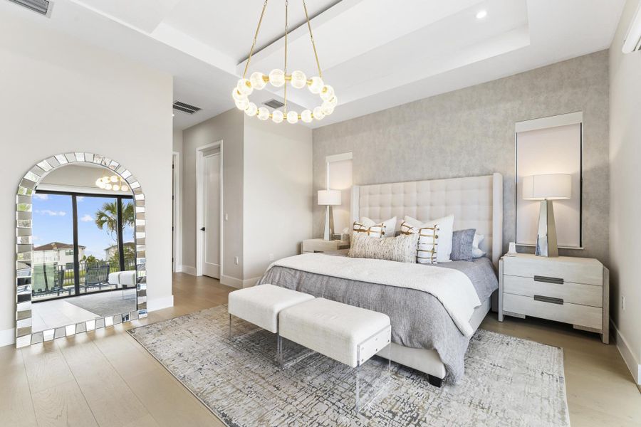 12490 Solana Bay_Primary Suite Bed 1