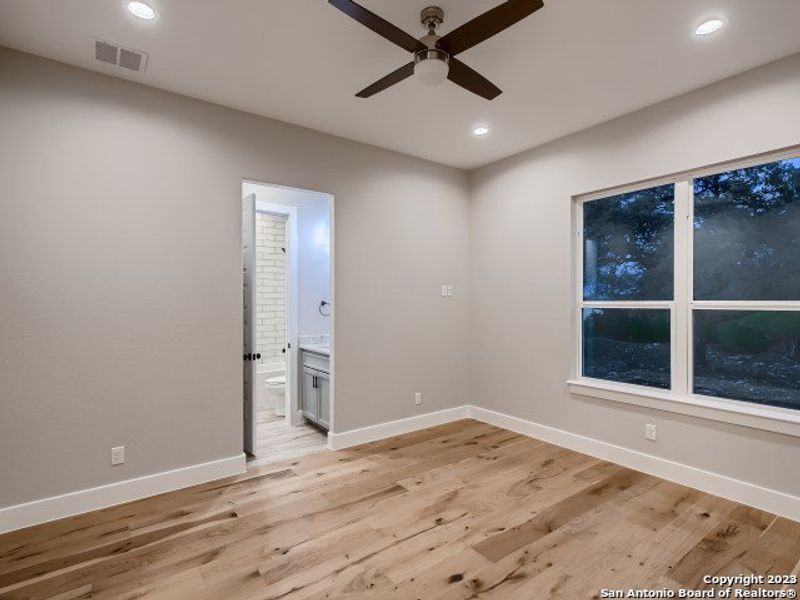 Spacious, unfurnished interior of a new home in , Boerne (Image 20).