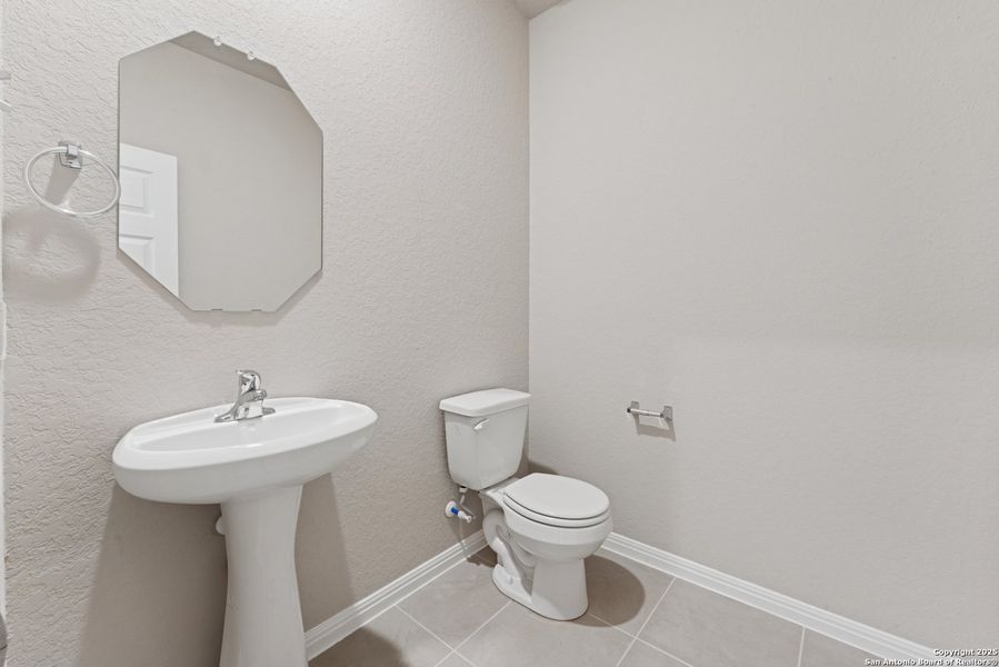 Image 30 of a home in Cinco Lakes. Image 30 of a home in Cinco Lakes.