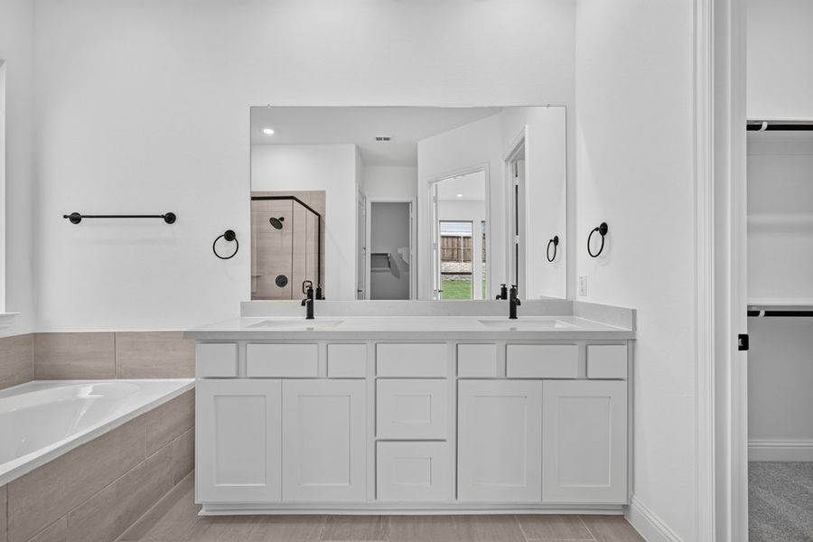 Furnished interior view inside a new home in Highland Lakes, McKinney (Image 11).