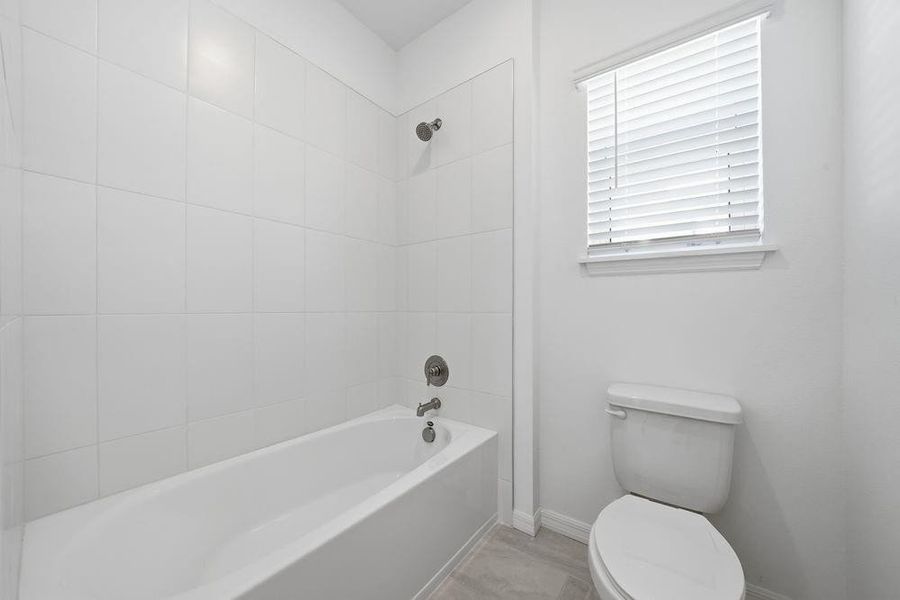 532 SE Ranch Oak Circle ~ Ready Now