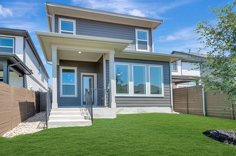 Exterior details and patio area of a home in Double Creek Crossing, Round Rock (Image 3).