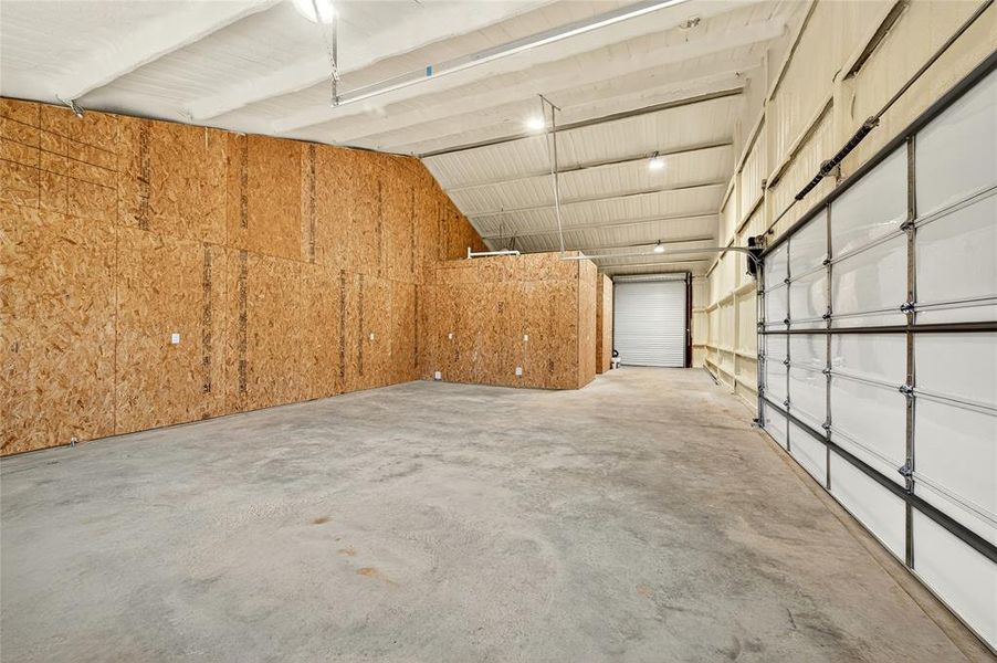 Image 33 of a home in . Image 33 of a home in .