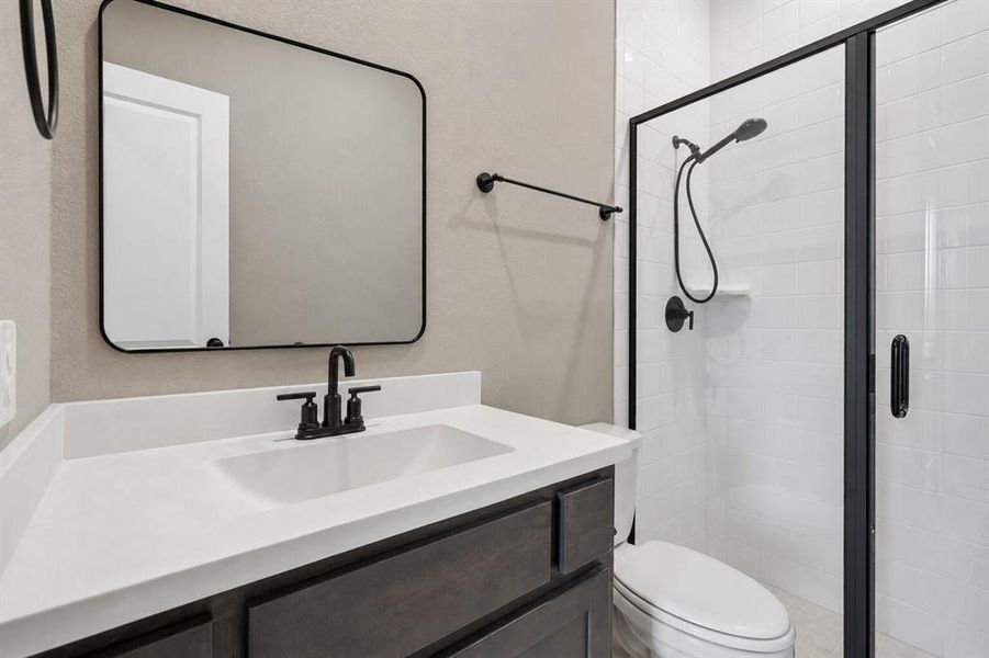 Bedroom 2 ensuite