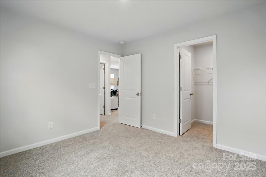 Spacious, unfurnished interior of a new home in Westfall, Gastonia (Image 27).