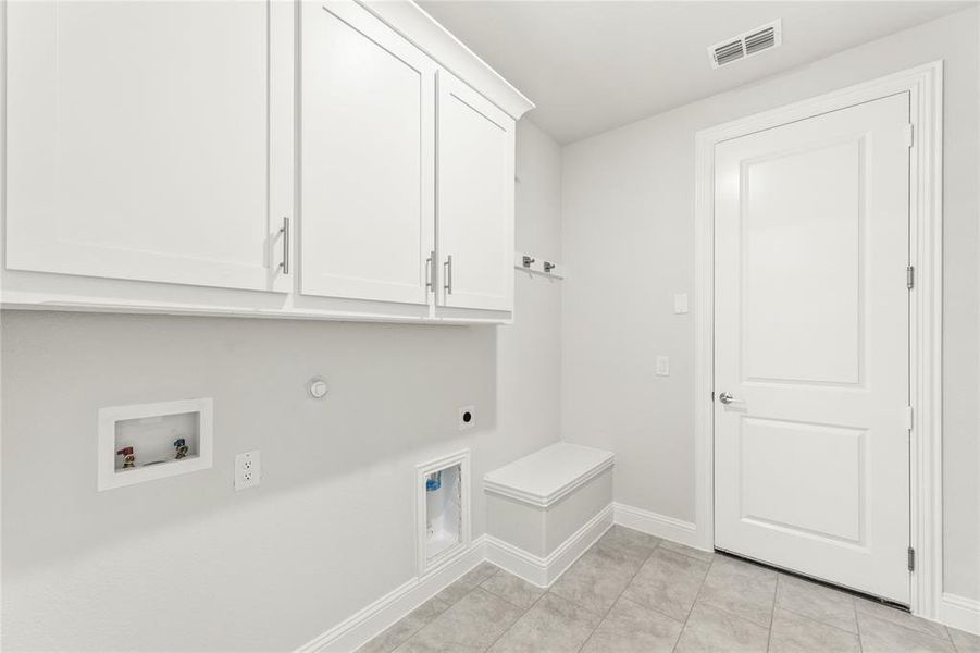 Furnished interior view inside a new home in Ridgepoint, Midlothian (Image 13). Furnished interior view inside a new home in Ridgepoint, Midlothian (Image 13).