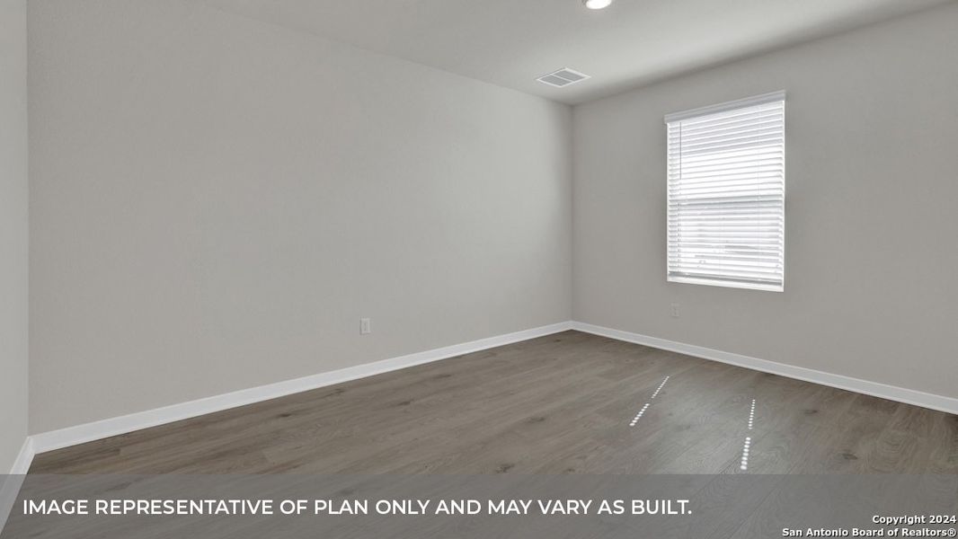 Spacious, unfurnished interior of a new home in Sonoma Oaks, Fredericksburg (Image 20).