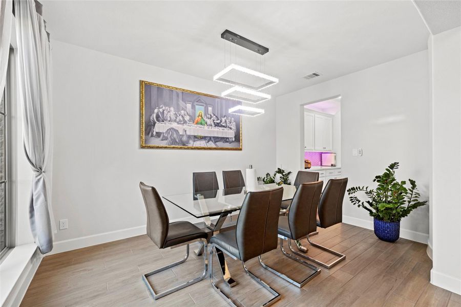 Furnished interior view inside a new home in Fulbrook On Fulshear Creek 60', Fulshear (Image 6). Furnished interior view inside a new home in Fulbrook On Fulshear Creek 60', Fulshear (Image 6).
