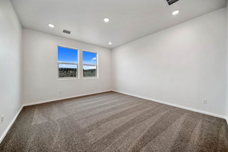 Representative unfurnished interior of a home built from the Valencia by Hakes Brothers in Summer Sky North, El Paso (Image 23).