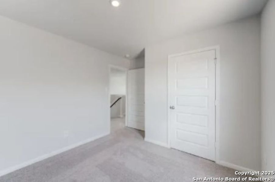 Spacious, unfurnished interior of a new home in Las Colinas, Kenedy (Image 6). Spacious, unfurnished interior of a new home in Las Colinas, Kenedy (Image 6).