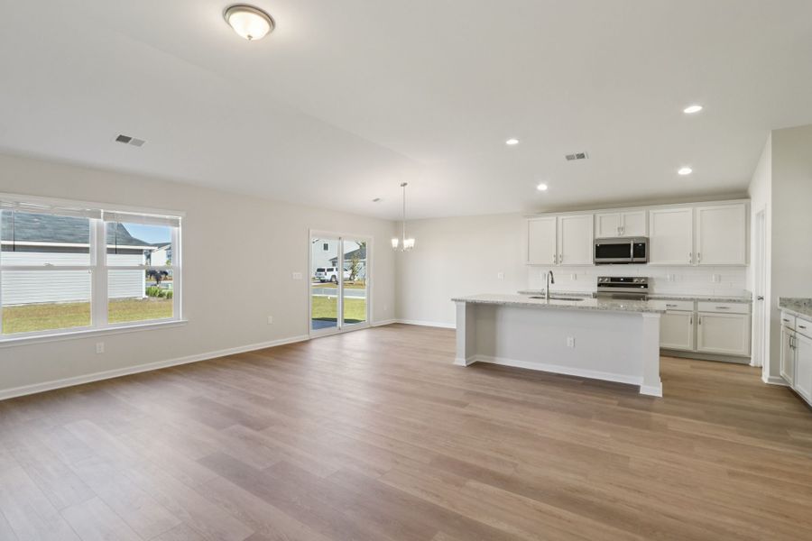 Spacious, unfurnished interior of a new home in Heritage at New Riverside, Bluffton (Image 13).