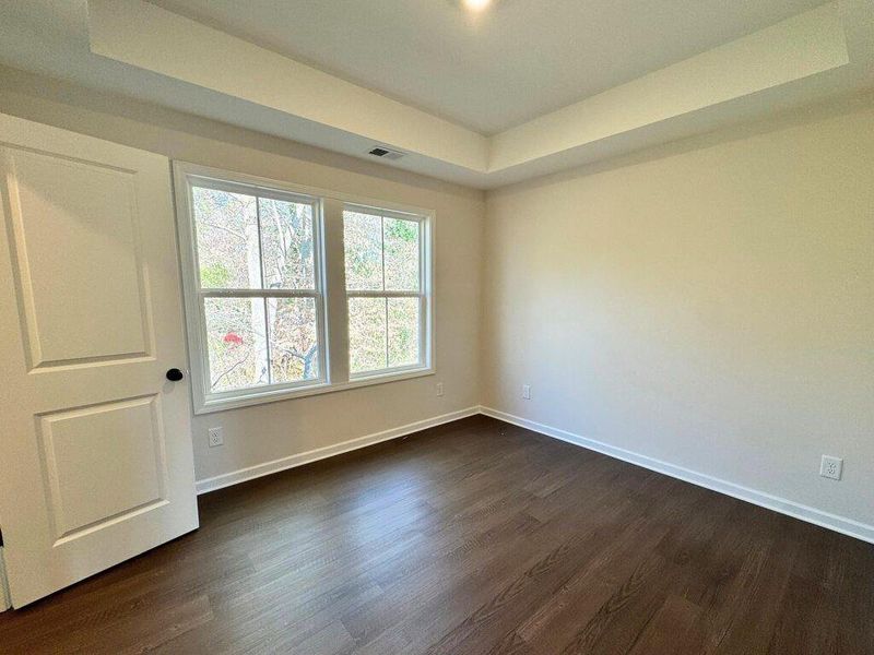 Spacious, unfurnished interior of a new home in , Atlanta (Image 11).