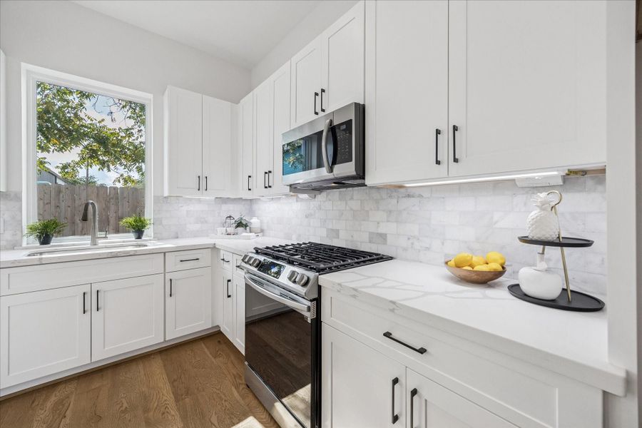 **Not of actual Home** Photos are of on-site model home reflecting finish level & finsihes**