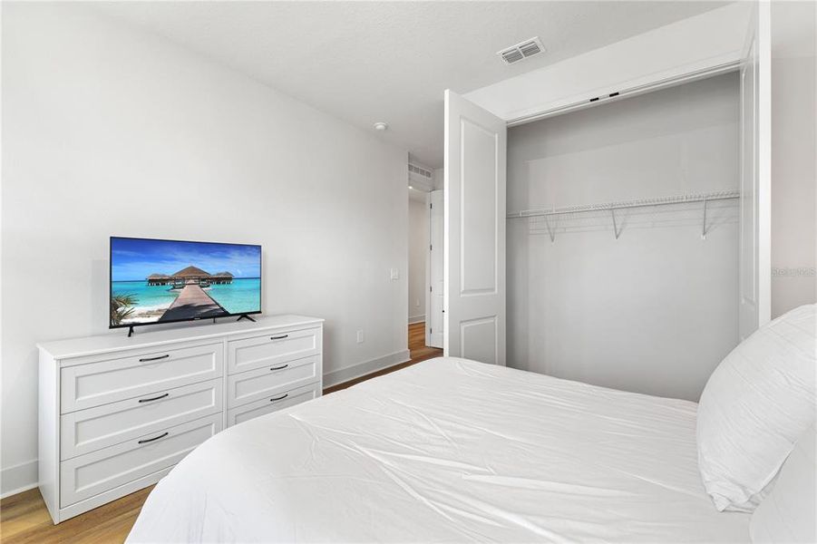 Furnished interior view inside a new home in Summerlake Reserve, Winter Garden (Image 38). Furnished interior view inside a new home in Summerlake Reserve, Winter Garden (Image 38).