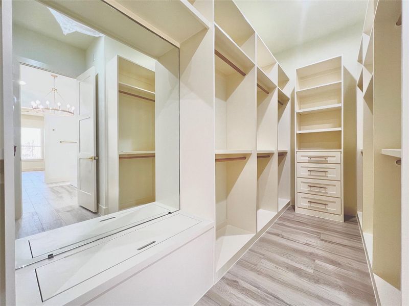 Spacious, unfurnished interior of a new home in , Dayton (Image 40).