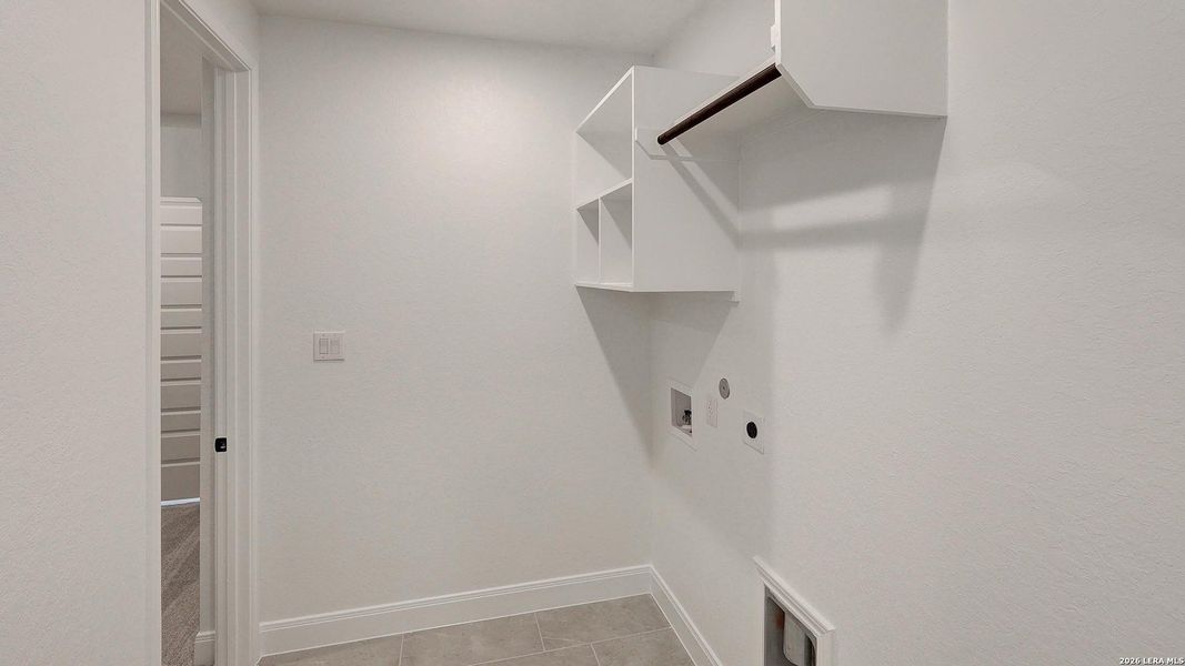Spacious, unfurnished interior of a new home in Kallison Ranch, San Antonio (Image 30). Spacious, unfurnished interior of a new home in Kallison Ranch, San Antonio (Image 30).