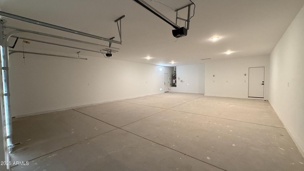 023 - 4-Car Super Garage 023 - 4-Car Super Garage