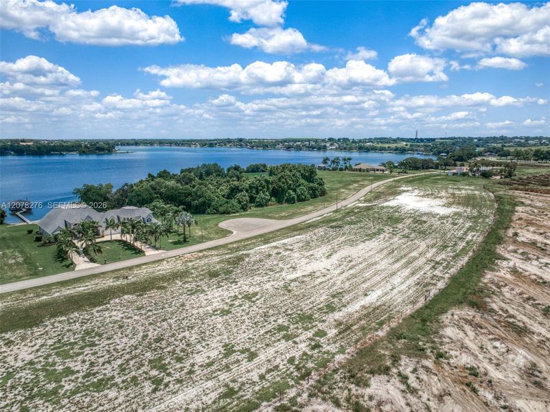 Site preparation for new homesites in , Lake Placid (Image 7).