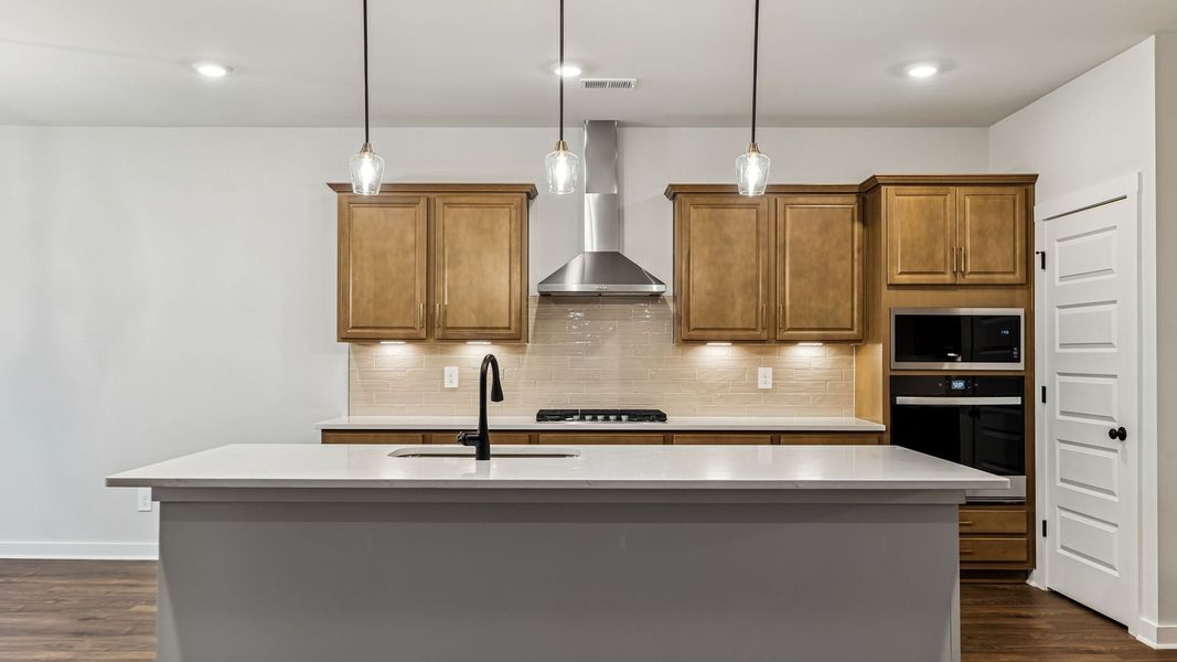 Representative furnished interior of a home built from the Stonebrook  II by D.R. Horton in Pottsview, Smyrna (Image 7).