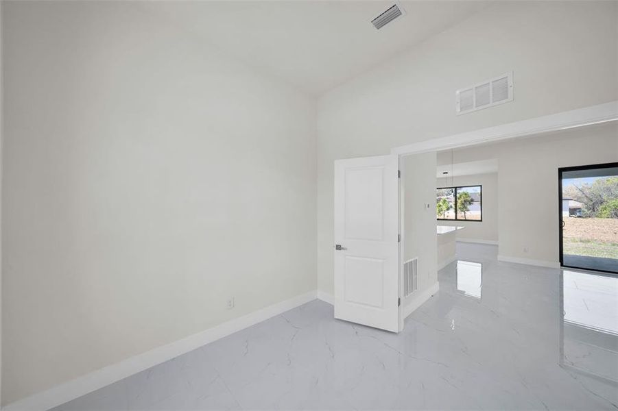 Spacious, unfurnished interior of a new home in , Port Charlotte (Image 28).