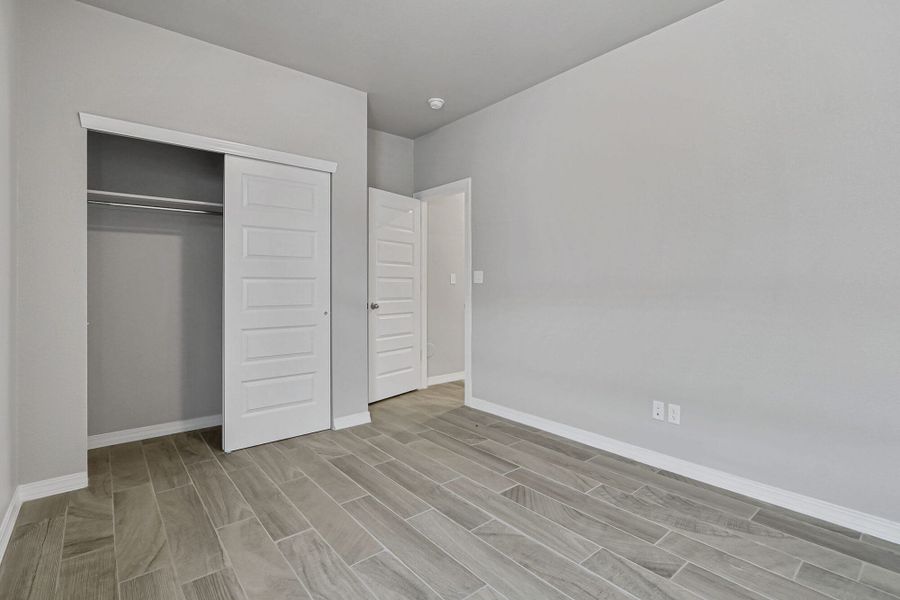 Representative unfurnished interior of a home built from the Texas Olive by View Homes in Emerald Estates, Horizon City (Image 43). Representative unfurnished interior of a home built from the Texas Olive by View Homes in Emerald Estates, Horizon City (Image 43).