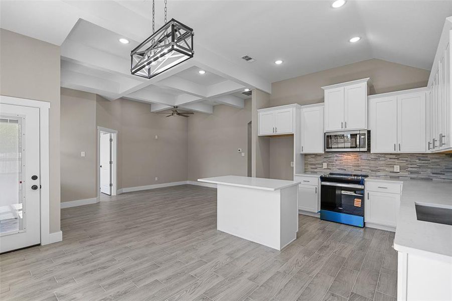 Image 28 of a home in .