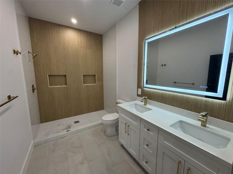 Furnished interior view inside a new home in , Pasadena (Image 3).