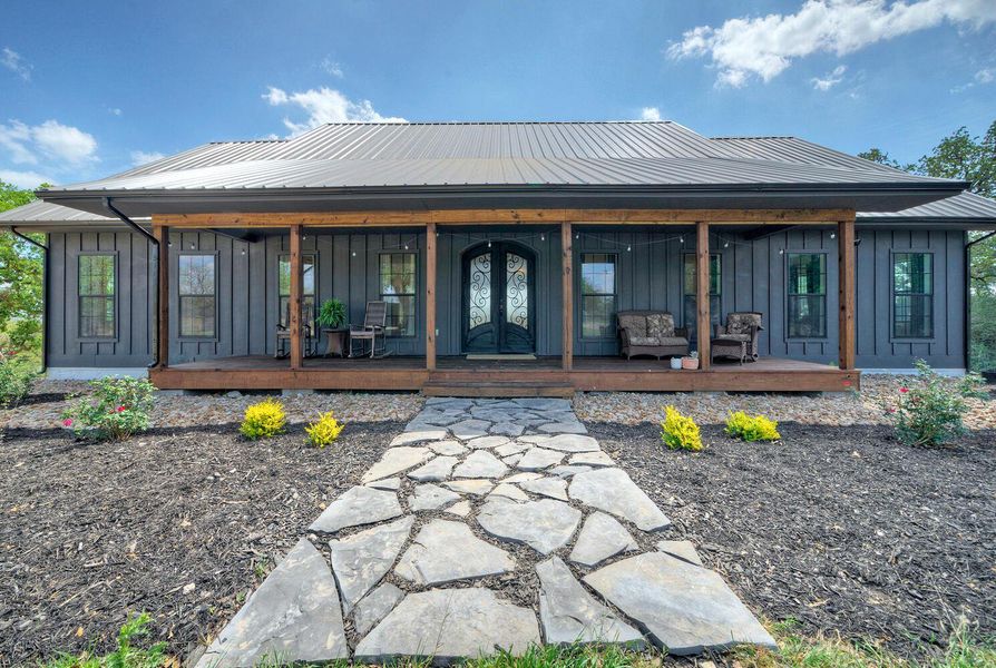 Exterior details and patio area of a home in , Elgin (Image 21).