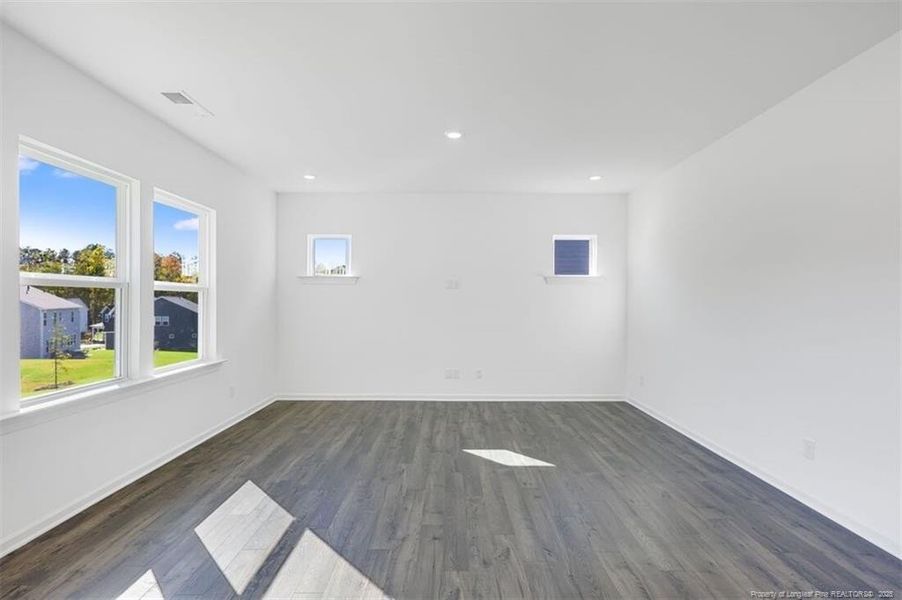 543 Claftin Street - Ready Now!