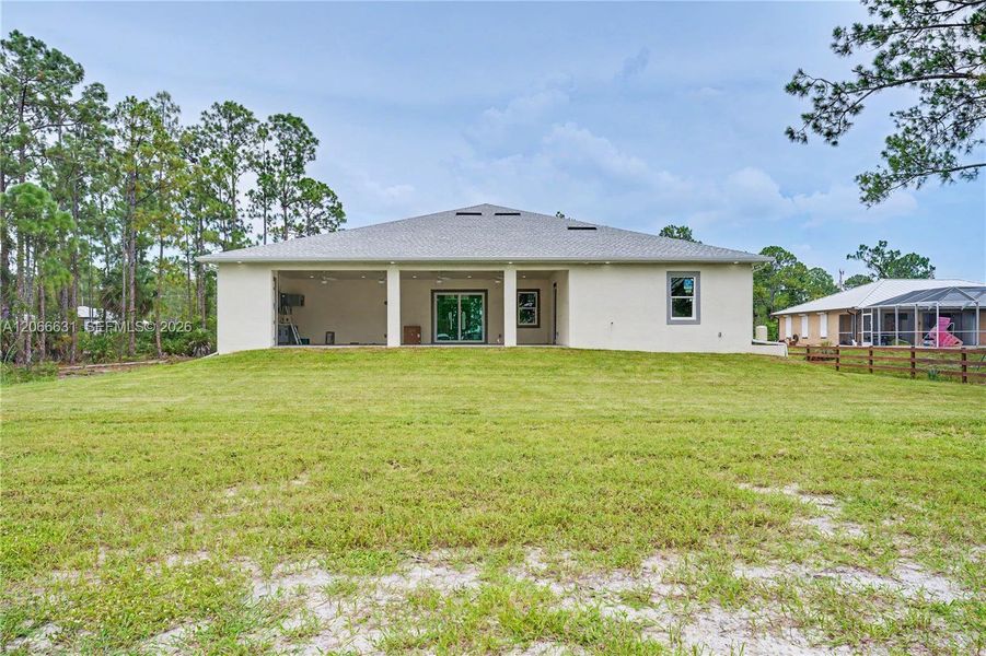 Exterior details and patio area of a home in , Lehigh Acres (Image 3).