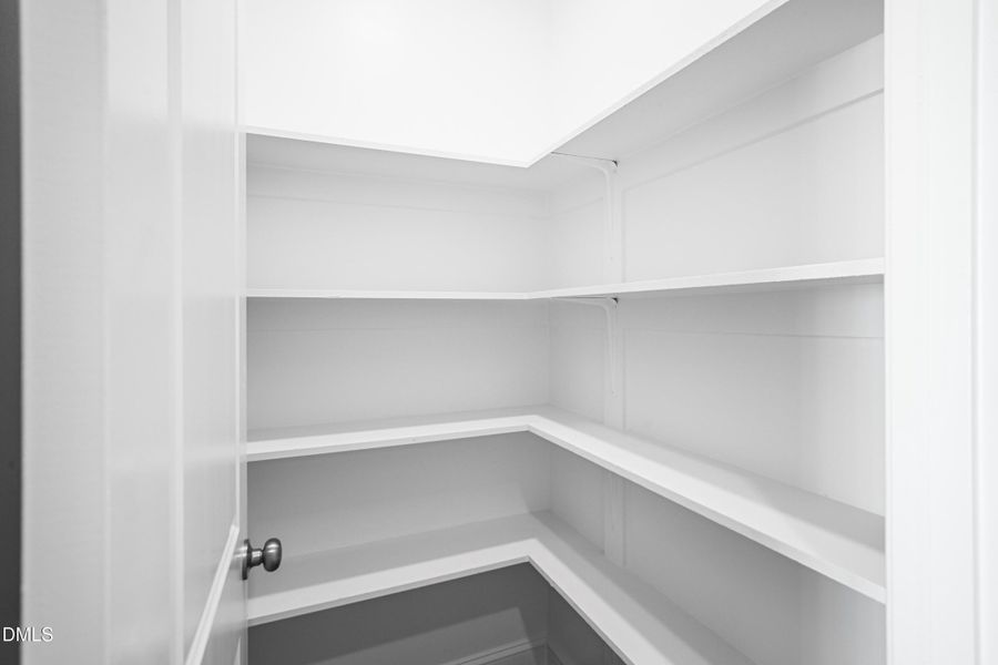 SUN_Stoneriver_Pic_EastmanIII_Pantry_1of