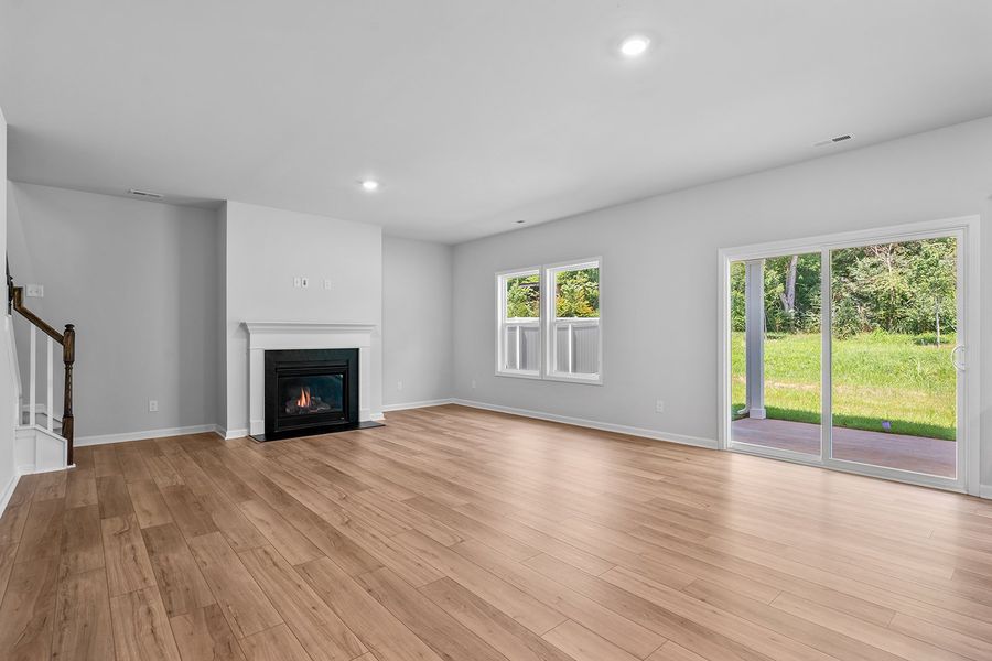 Spacious, unfurnished interior of a new home in Hanes Lake, Winston-Salem (Image 20). Spacious, unfurnished interior of a new home in Hanes Lake, Winston-Salem (Image 20).