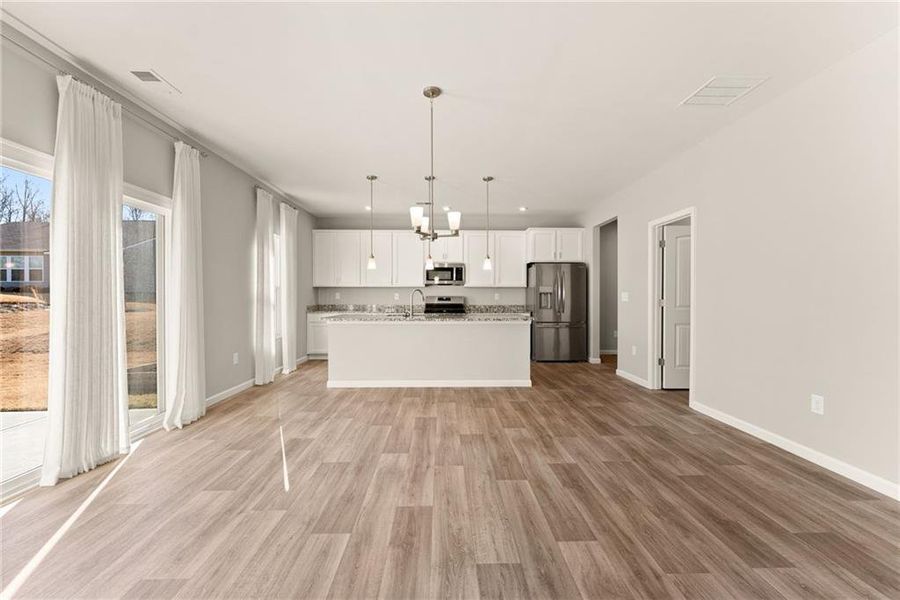 Spacious, unfurnished interior of a new home in , Braselton (Image 17). Spacious, unfurnished interior of a new home in , Braselton (Image 17).