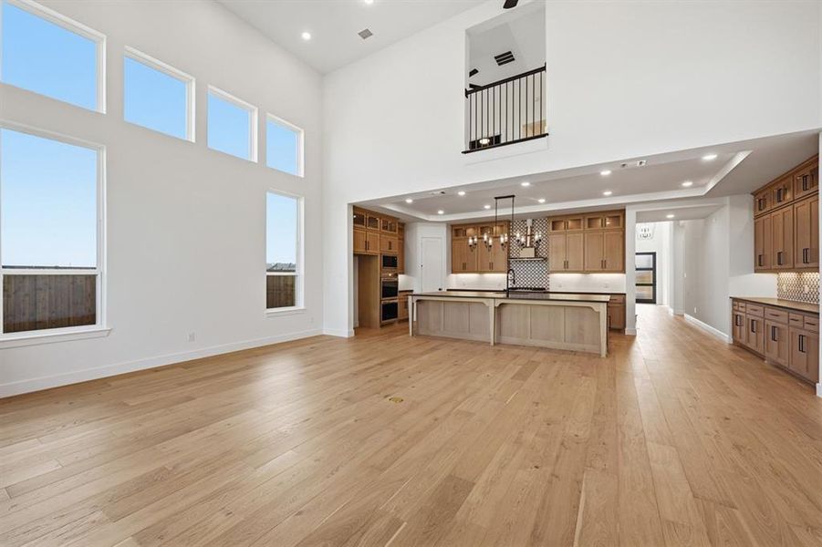 Family Room/Dining Room Family Room/Dining Room