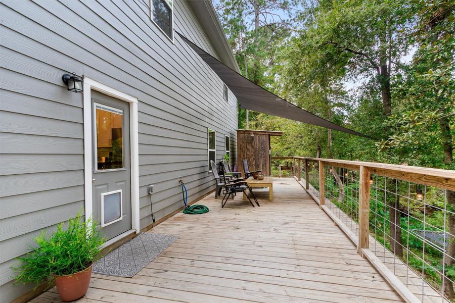 Exterior details and patio area of a home in , Conroe (Image 4).