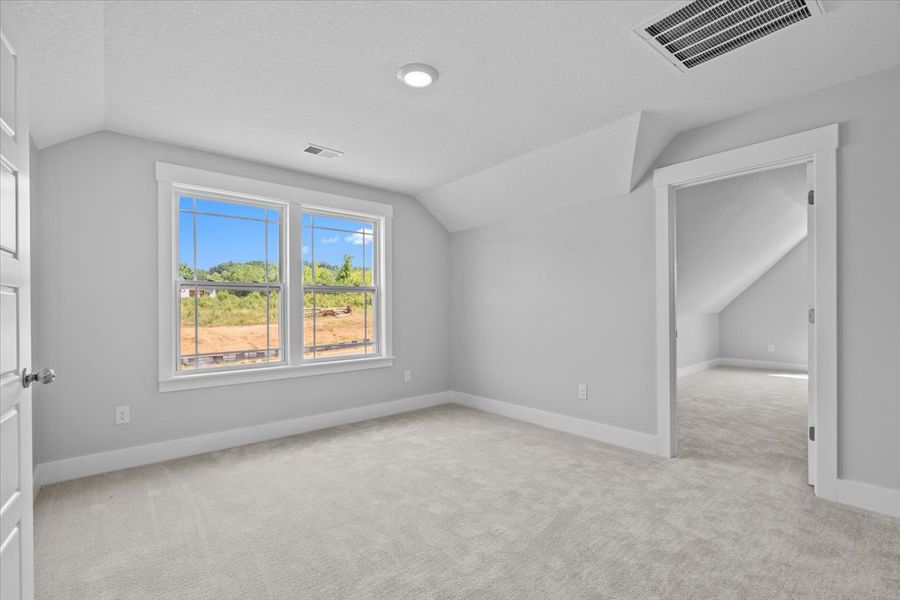 Representative unfurnished interior of a home built from the Hartford Elite by Enchanted Homes in Pointe Summit, Slater-Marietta (Image 38).