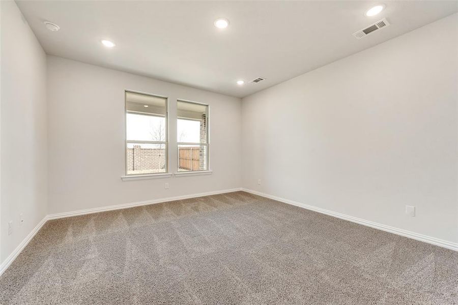 Spacious, unfurnished interior of a new home in Sutton Fields, Celina (Image 27).