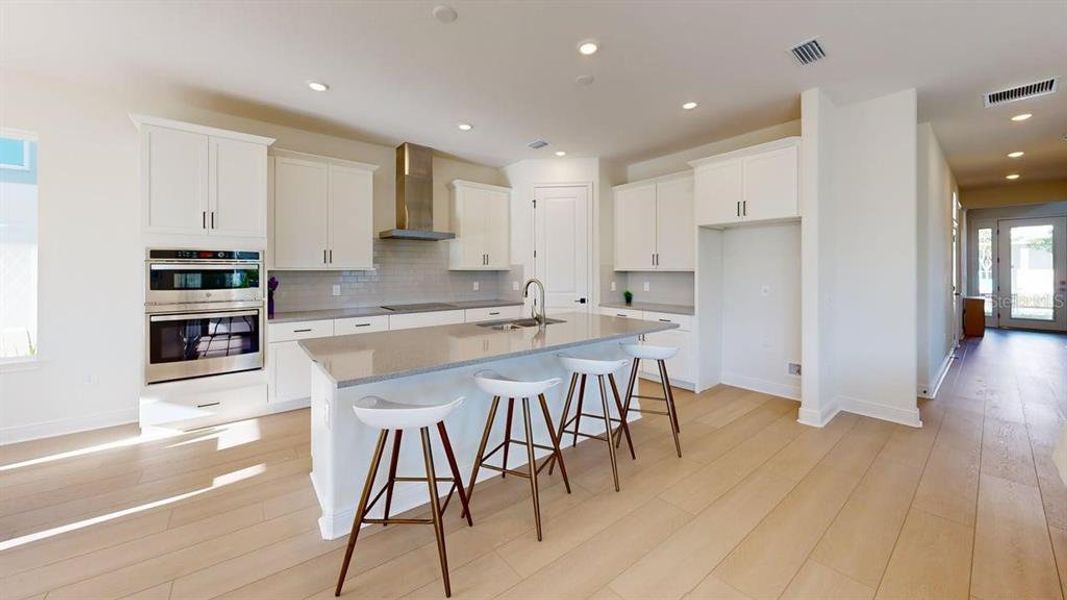 Furnished interior view inside a new home in , Orlando (Image 29).