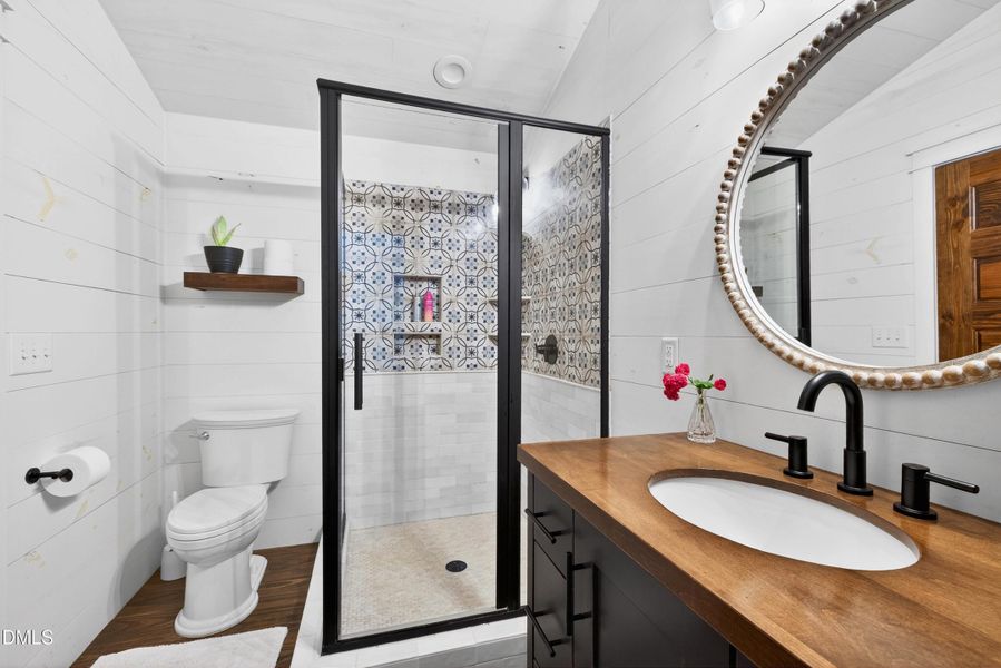 Apartment Bathroom Apartment Bathroom