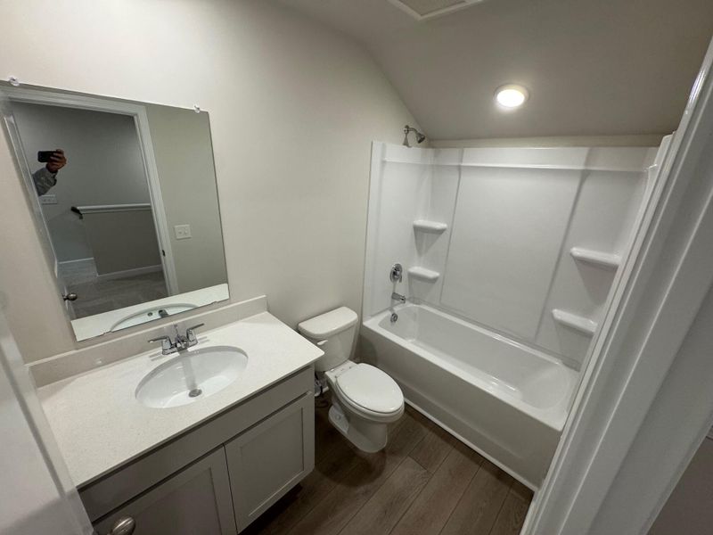 Furnished interior view inside a new home in , Ravenel (Image 10).