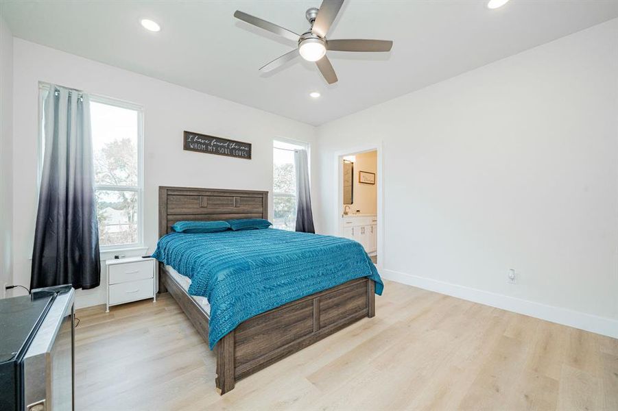 Furnished interior view inside a new home in , Gun Barrel City (Image 6).