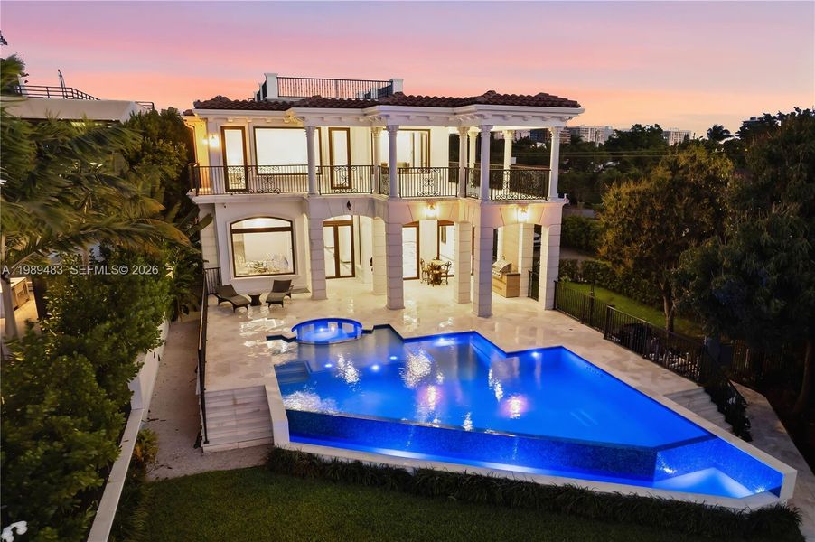 Exterior details and patio area of a home in , Surfside (Image 40).